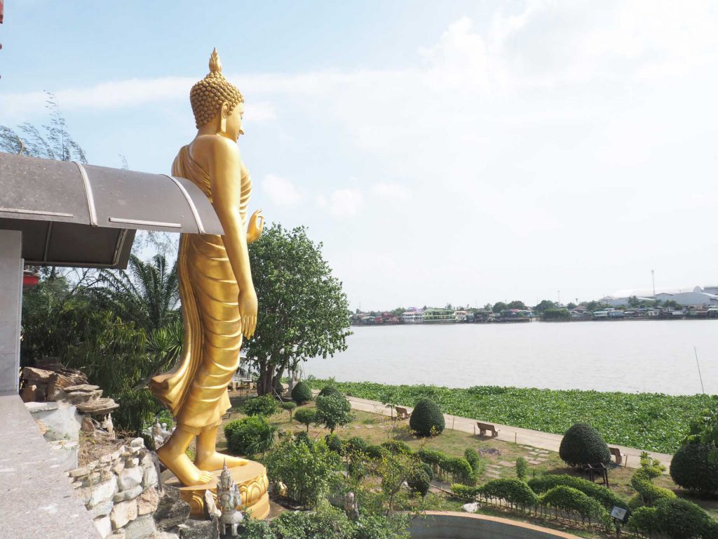 วัดอัมพุวราราม